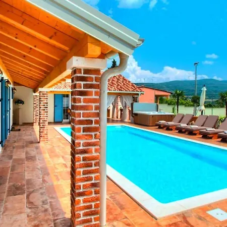 Вилла Villa,