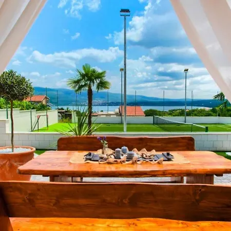 Villa, וילה Pridraga